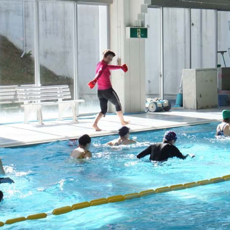 スイミングスクール